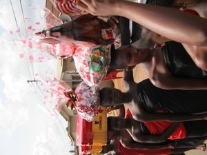 Gifts for the late chief's family 