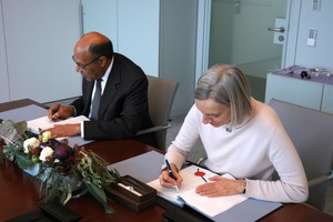 ICF CEO, Omari Issa, and KfW Director General for Africa and the Middle East, Doris Köhn, sign an agreement in Frankfurt to increase Germany’s contribution to ICF.